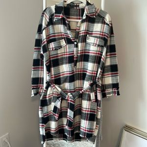Zara dress never worn but has been washed no tag